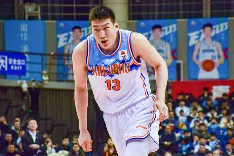 高效表現(xiàn)！李炎哲11中8空砍全隊(duì)最高20分外加7板2助2帽