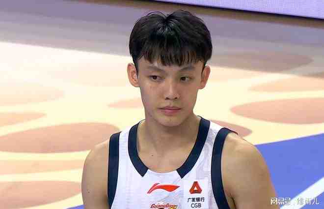 薩林杰成水貨？廣東三小外援太強(qiáng)勢(shì)，杜鋒缺一個(gè)“黑又硬”中鋒！