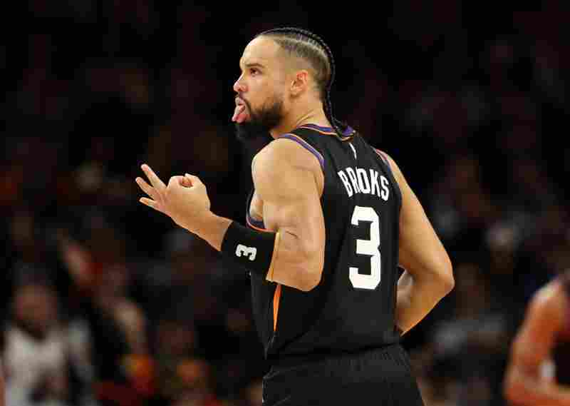 面對(duì)舊主！狄龍首節(jié)8中6高效砍下14分2助攻